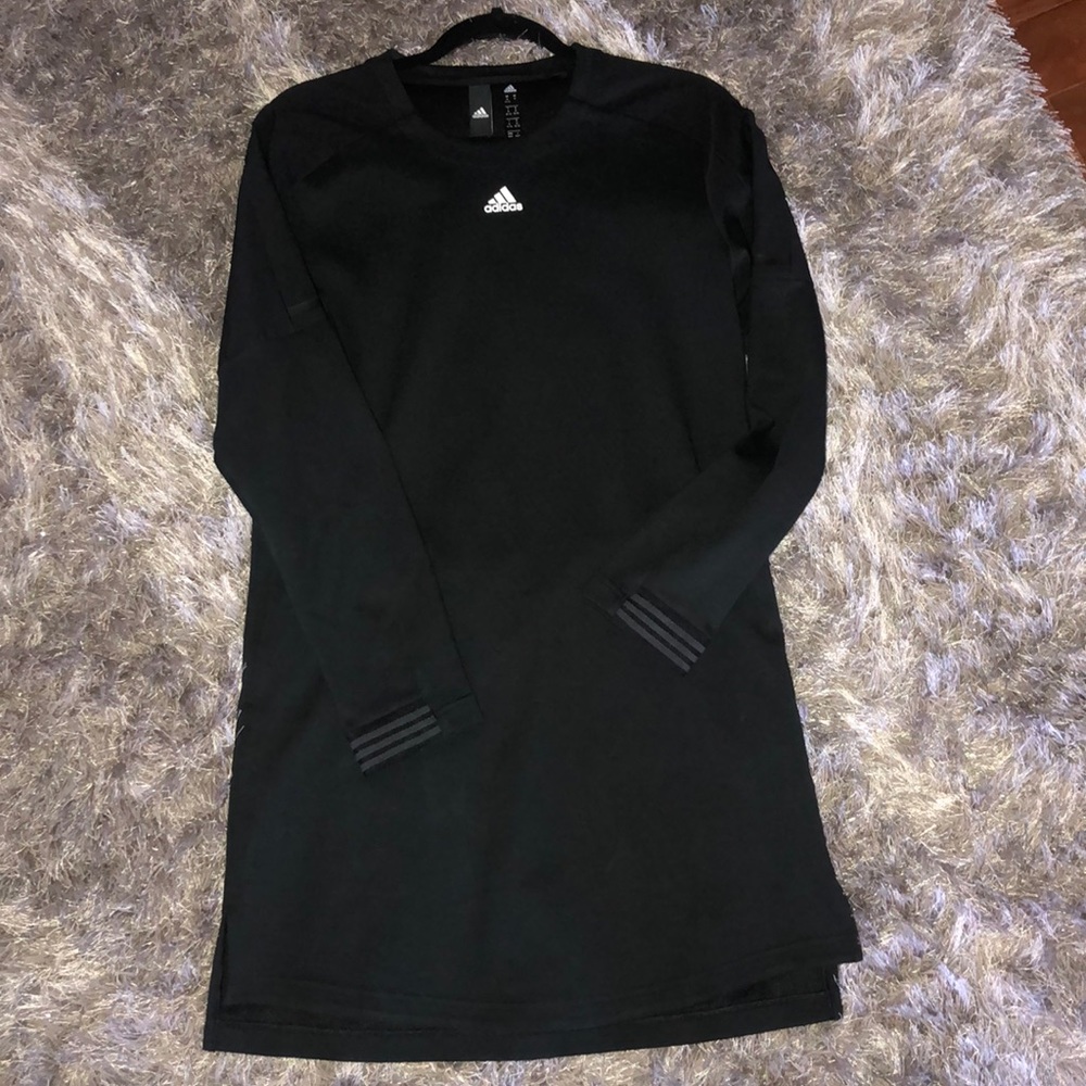 Addidas women’s dress. Size medium.